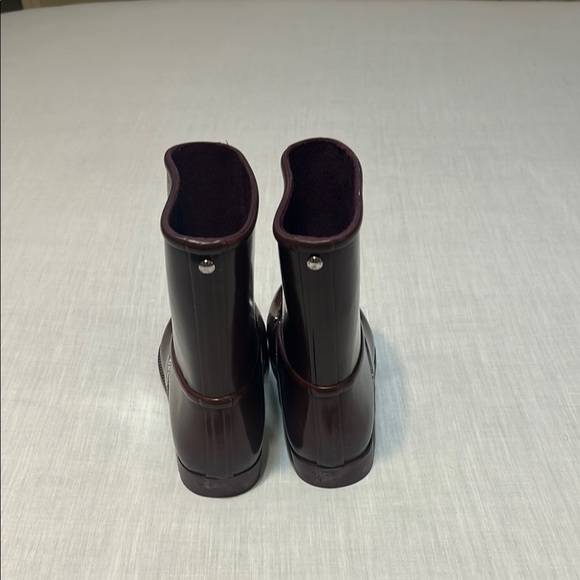 Michael Kors Lesley Elegant Burgundy Women's Rain Boots - Picture 5 of 7